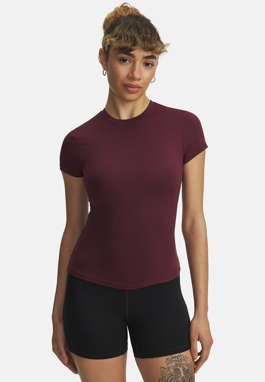 

Футболка Under Armour SHORT-SLEEVES MERIDIAN CORE , Dark Maroon /Bordeaux