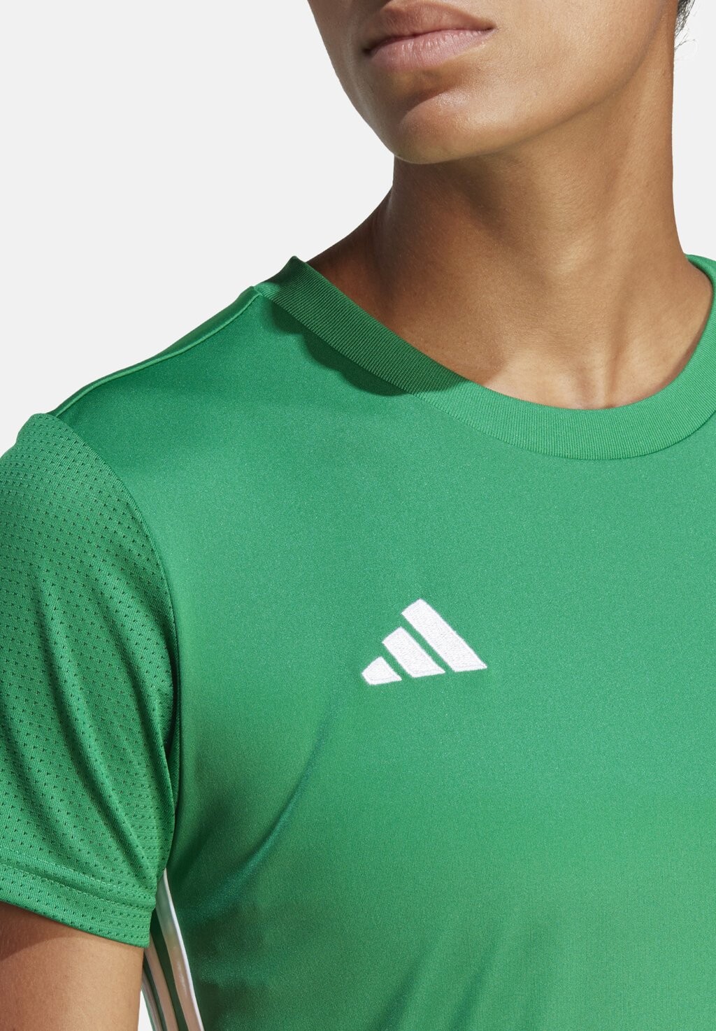 

Спортивная футболка TABELA adidas Performance, зеленый