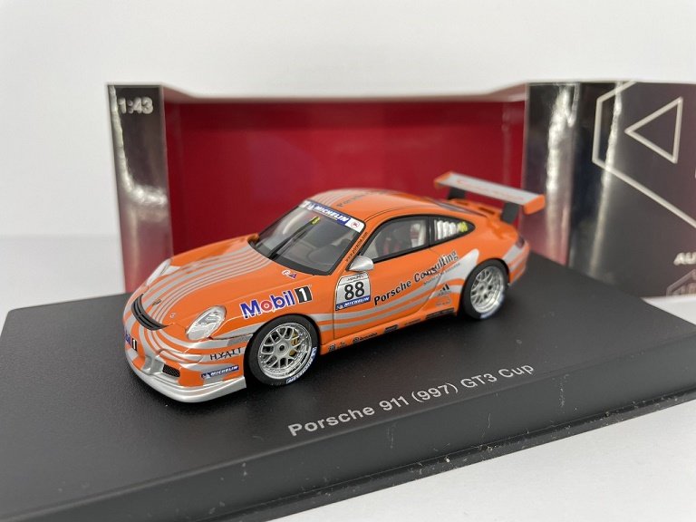 

Автоарт Porsche 911 (997) GT3 Cup Car 2006 Vip 1:43 60673 Autoart