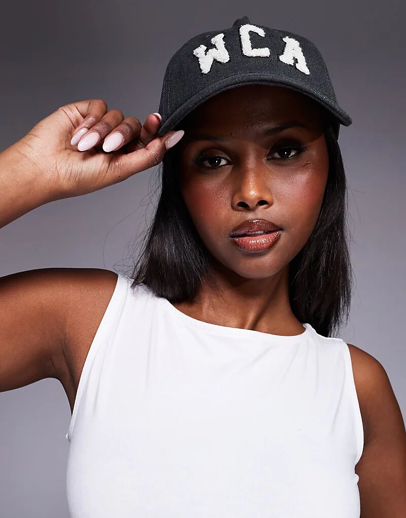 

Бейсболка Weekend Collective с университетской графикой в ​​цвете «вымытый уголь»