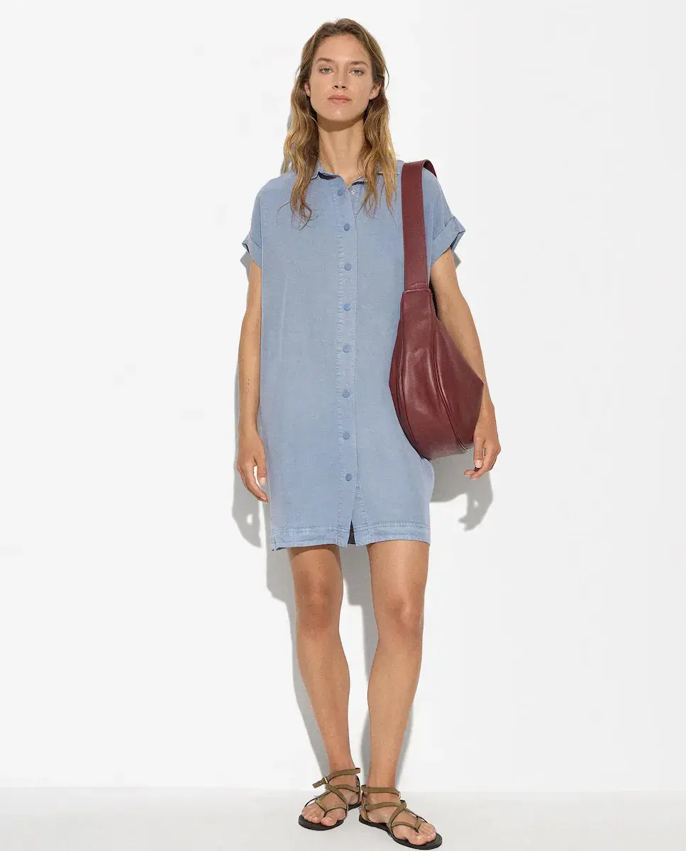 

Однотонное платье-рубашка с короткими рукавами Parfois, светло-голубой