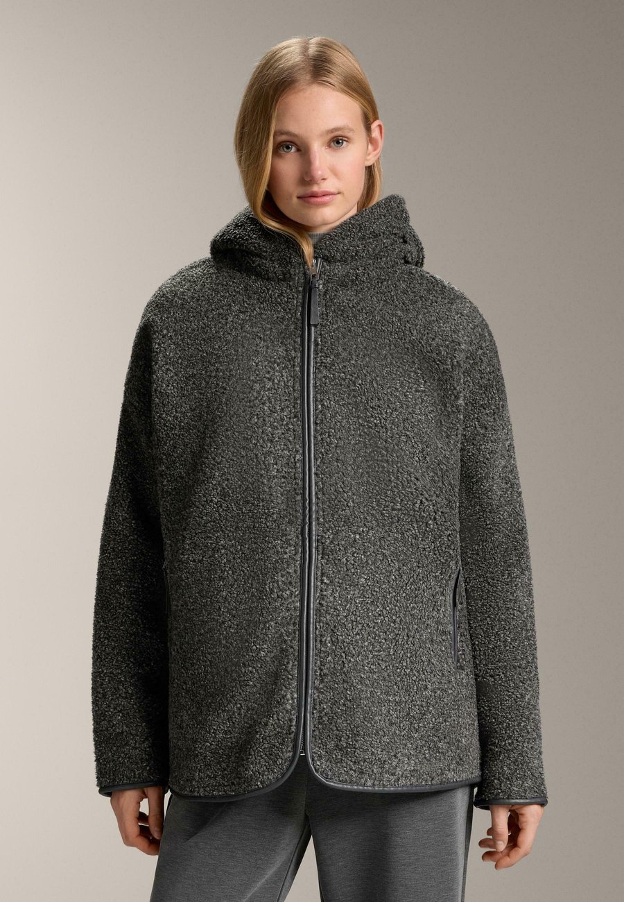 

Флисовая куртка OYSHO OVERSIZE FAUX-SHEARLING WITH FAUX-FUR LINED HOOD, Dark Grey