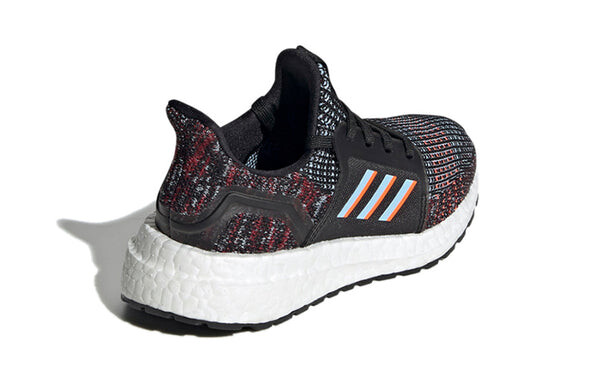 Кроссовки ultraboost 19 красные Adidas, черный — фото 4
