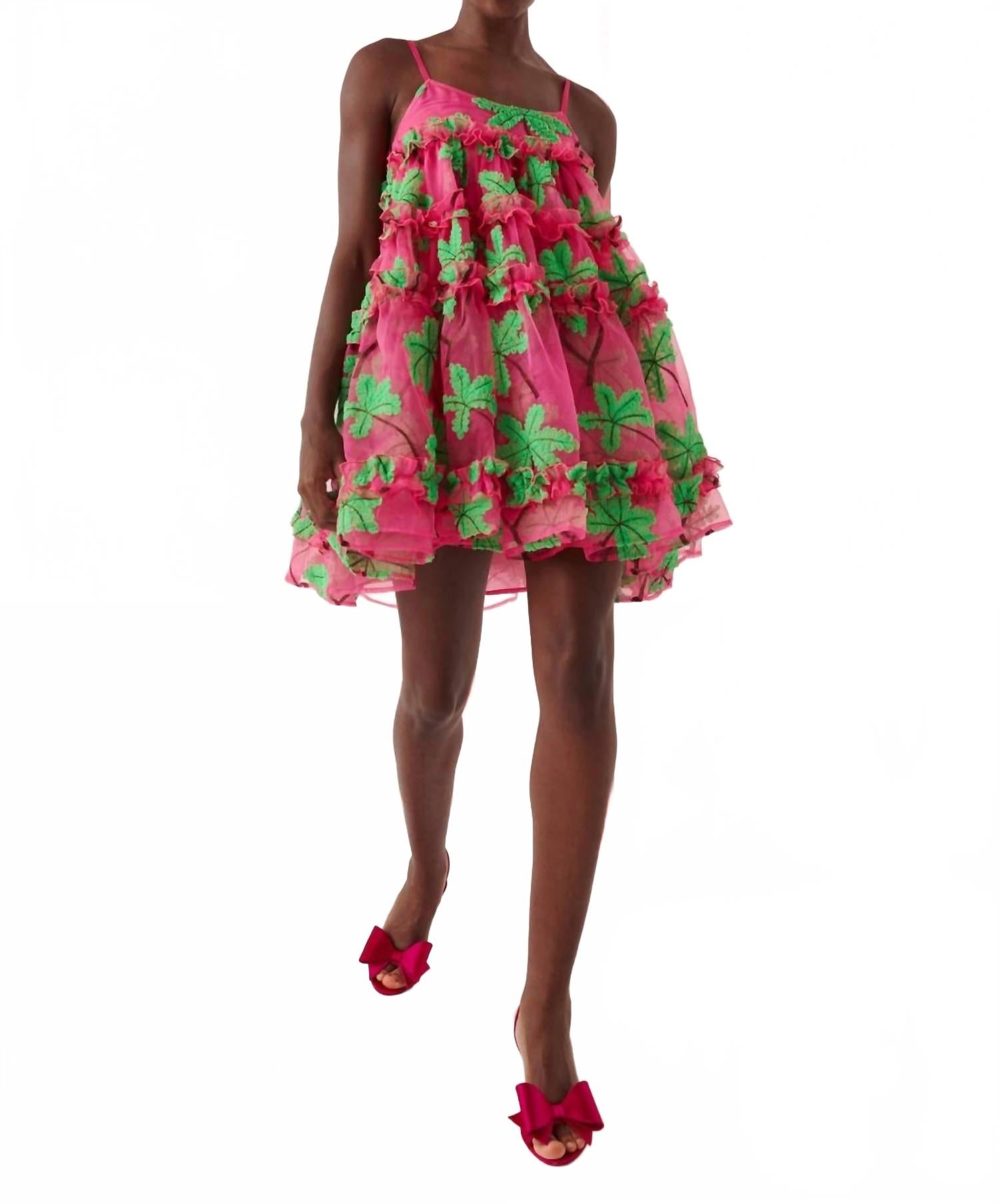 

Ибица платье в розовом CELiA B