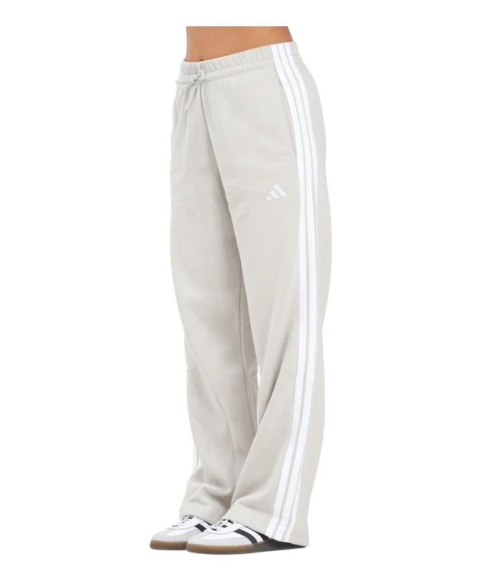 

Базовые брюки в три полоски с необработанным краем из французской махровой ткани. Adidas, серый