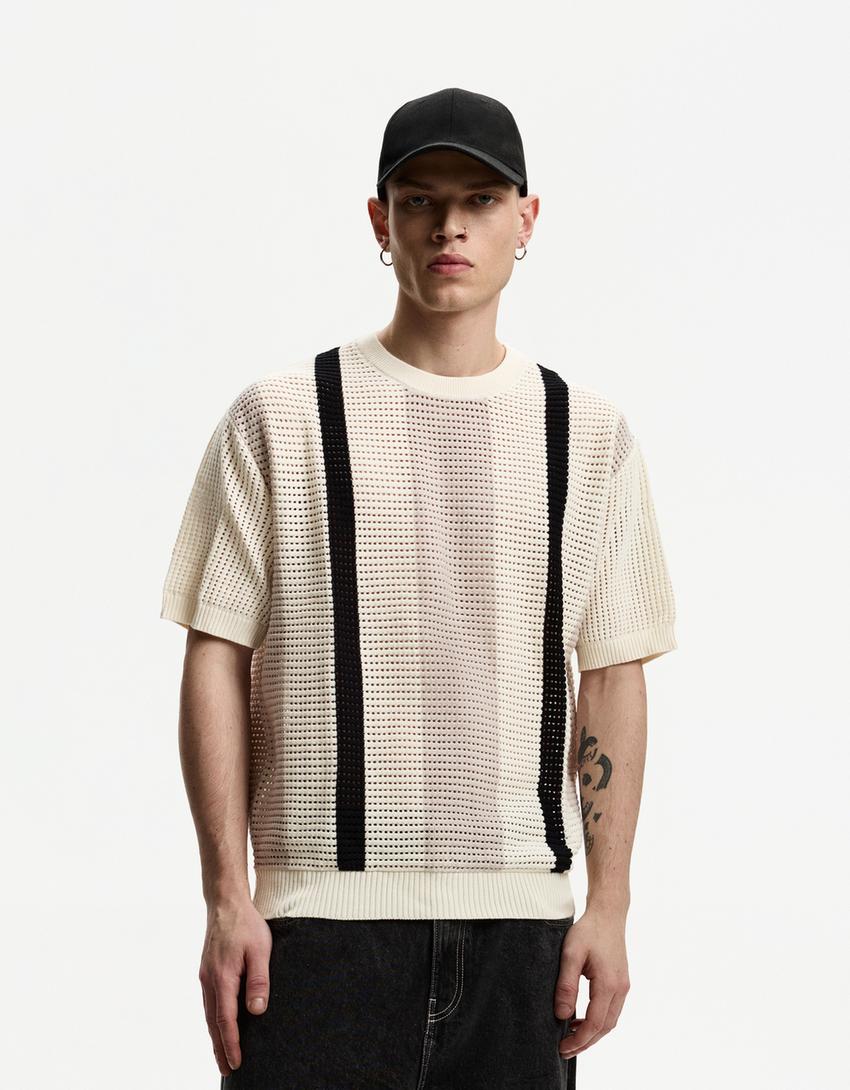 

Футболка с короткими рукавами и фактурной полоской Bershka, белый
