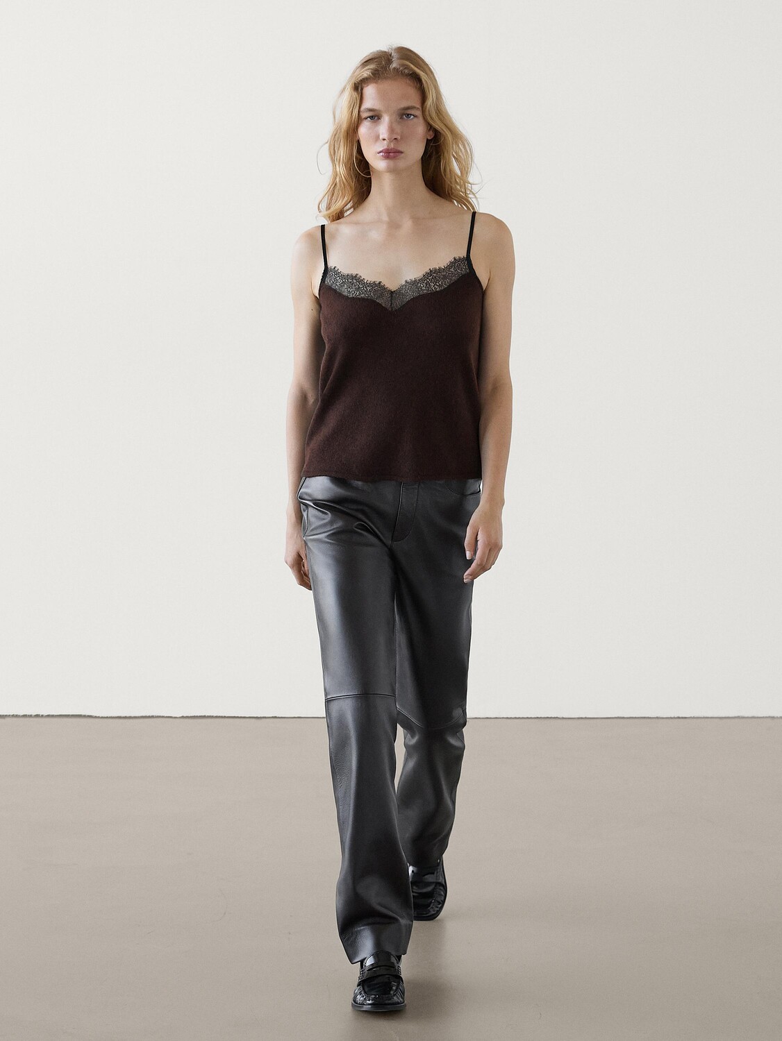 

Топ-Комбинезон с кружевной отделкой Massimo Dutti, коричневый