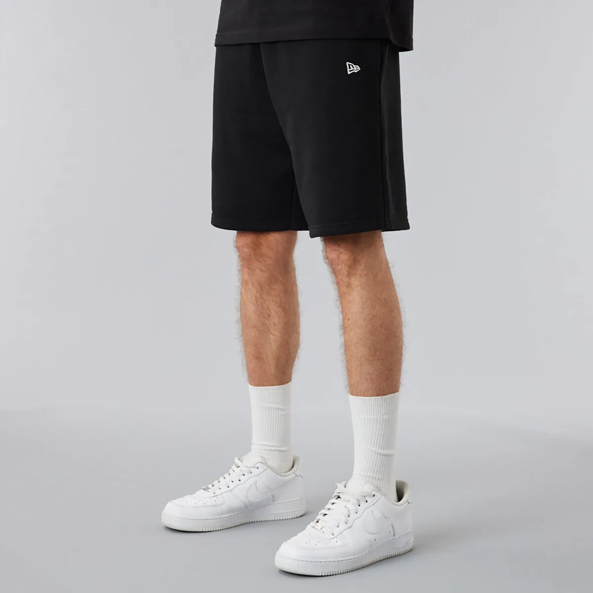 

Унисекс унисекс шорты Essentials New Era, чёрный