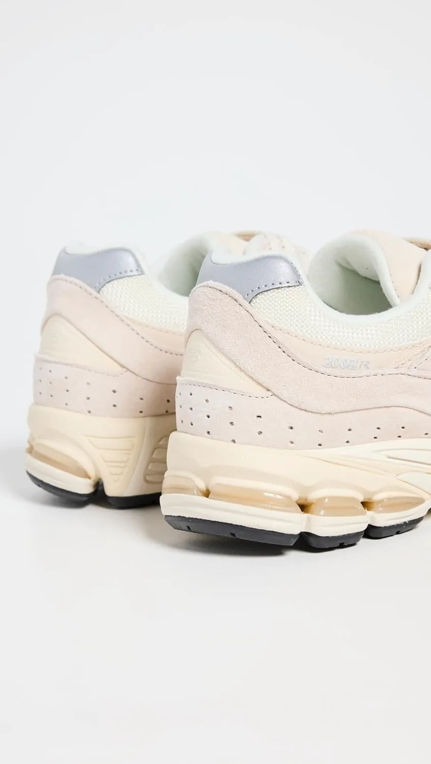 Мужские кроссовки New Balance M2002RCC, серебряный — фото 4
