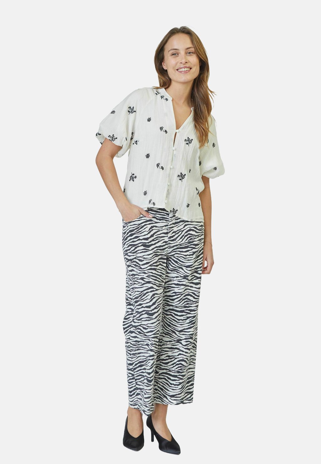 

Джинсы прямого кроя ZionCC Zebra Co'couture, кремовый