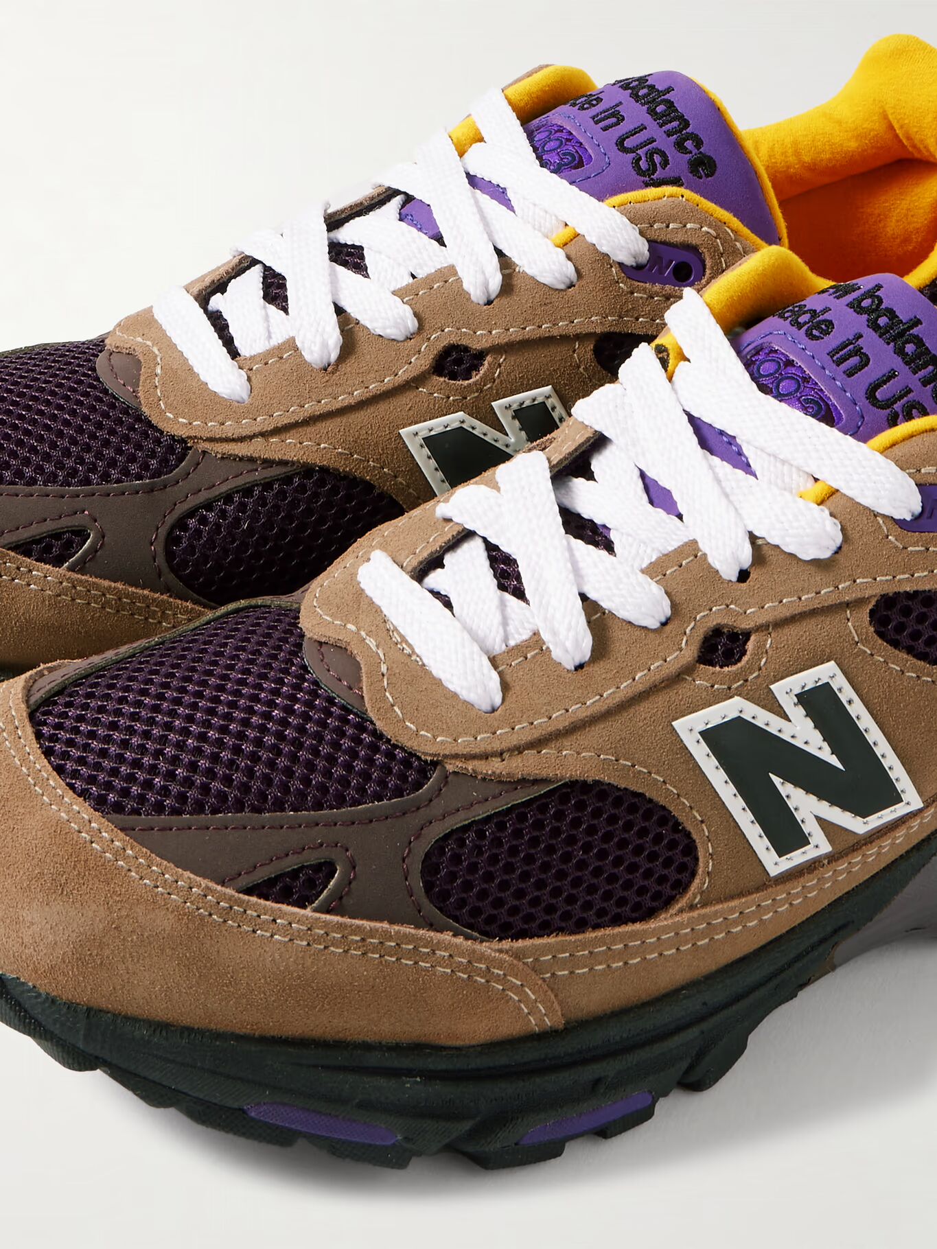 

993 Кроссовки из сетки и замши с кожаной отделкой NEW BALANCE, коричневый