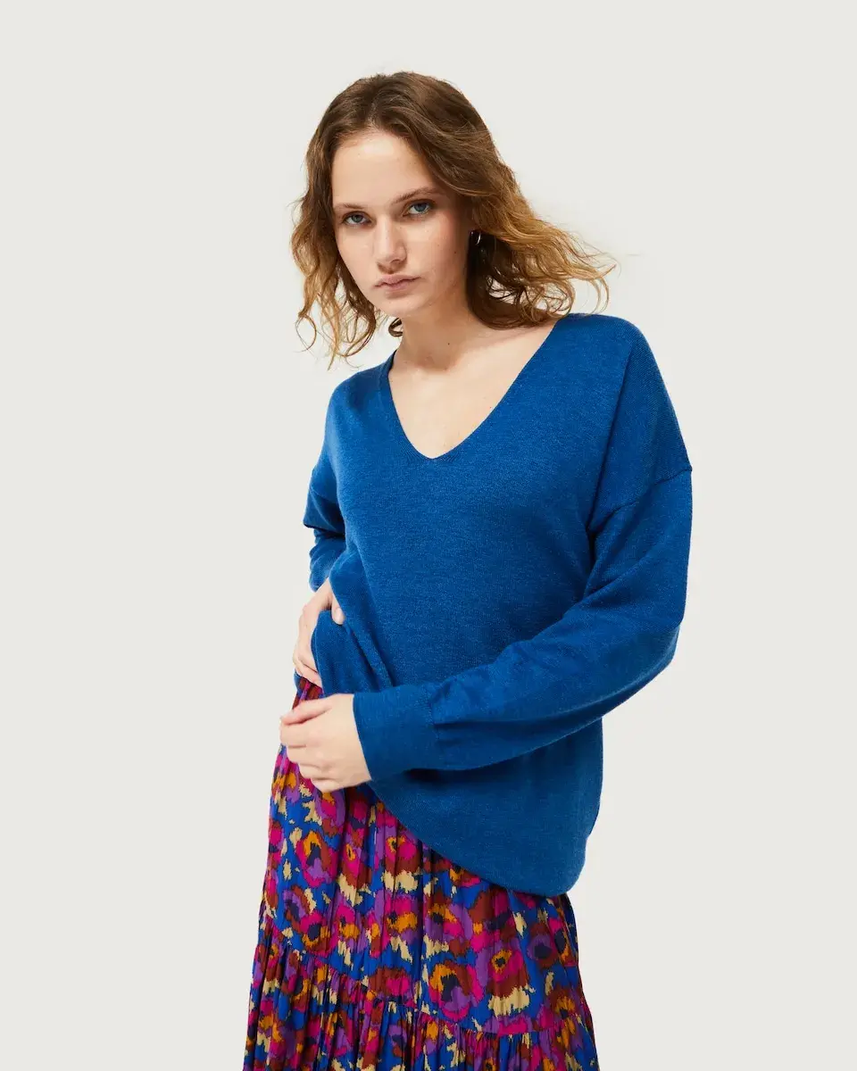 

Женский длинный свитер с V-образным вырезом Compañía Fantástica, синий