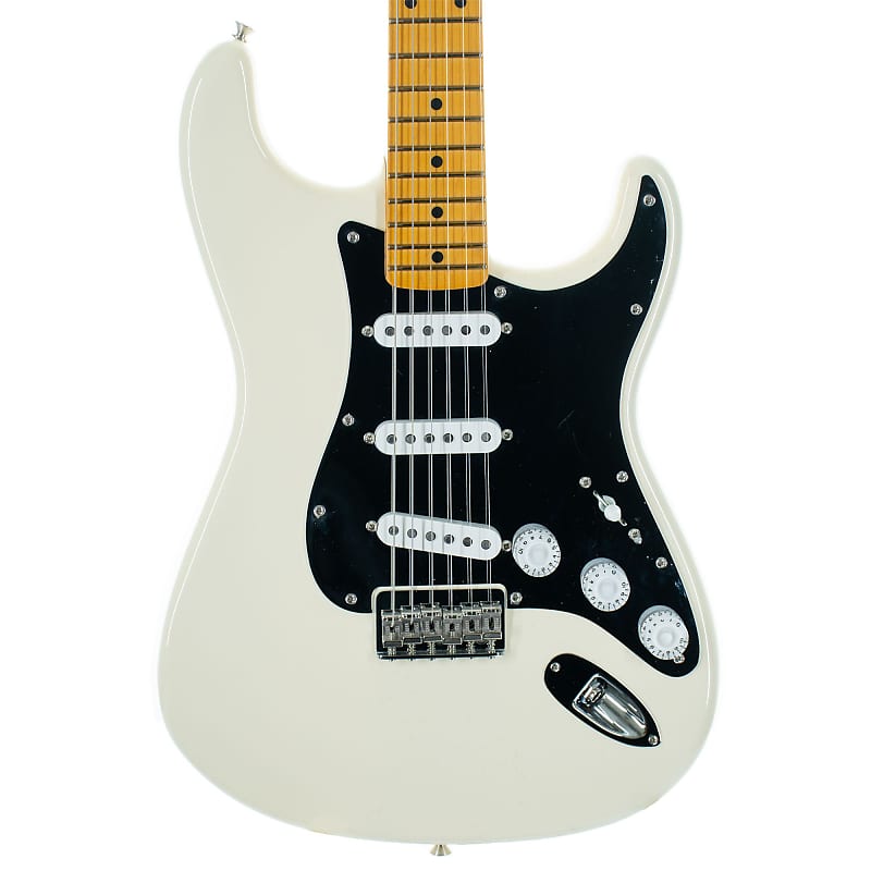 

Электрогитара Fender Nile Rodgers Hitmaker Stratocaster, Maple, Olympic White