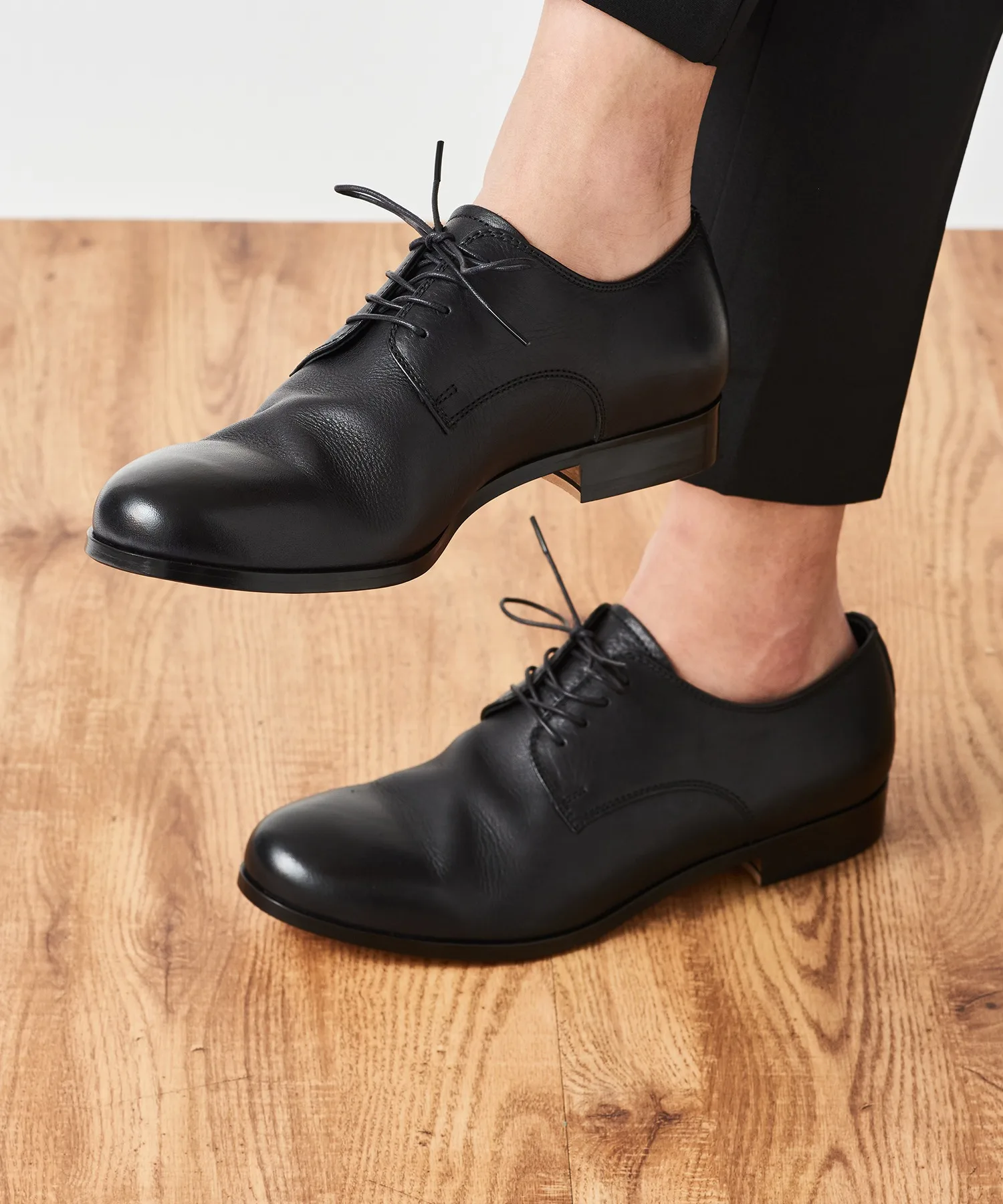 Мужские кожаные туфли DERBY PLAIN TOE PADRONE MUSEUM чёрные