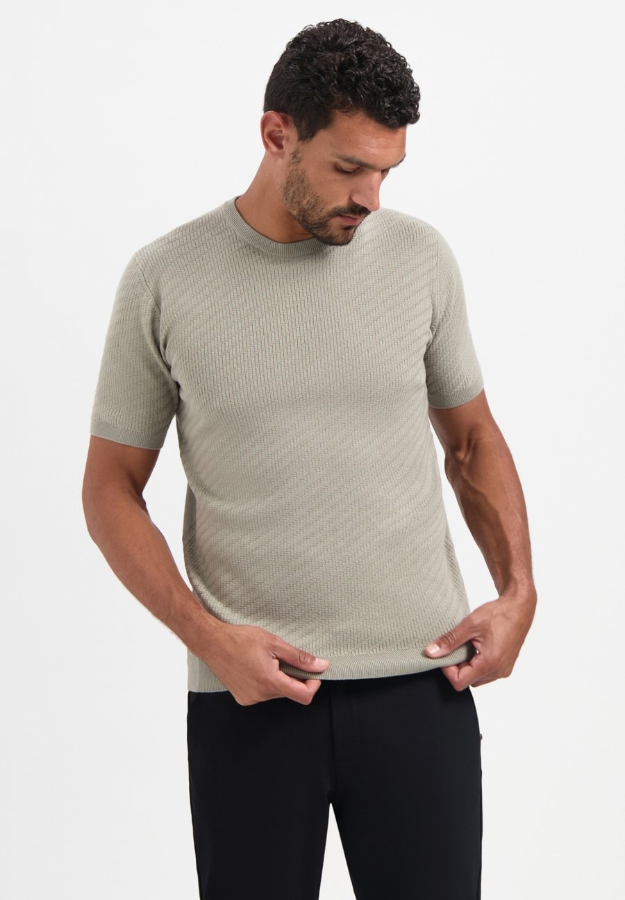 

Футболка NO EXCESS Print T-shirt, Clay/Mottled Ochre