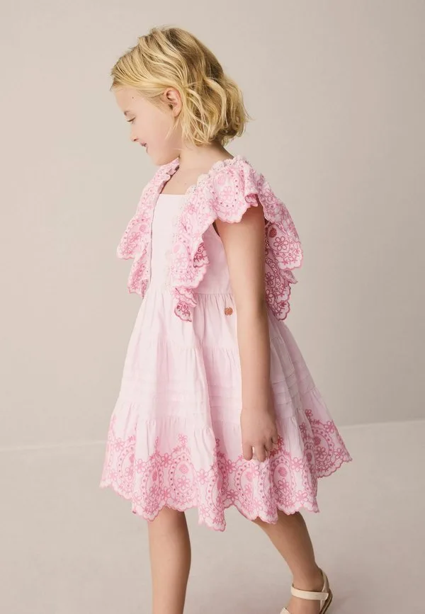 Платье повседневное, прямого кроя, с вышивкой, многоярусное Laura Ashley, Pink — фото 4