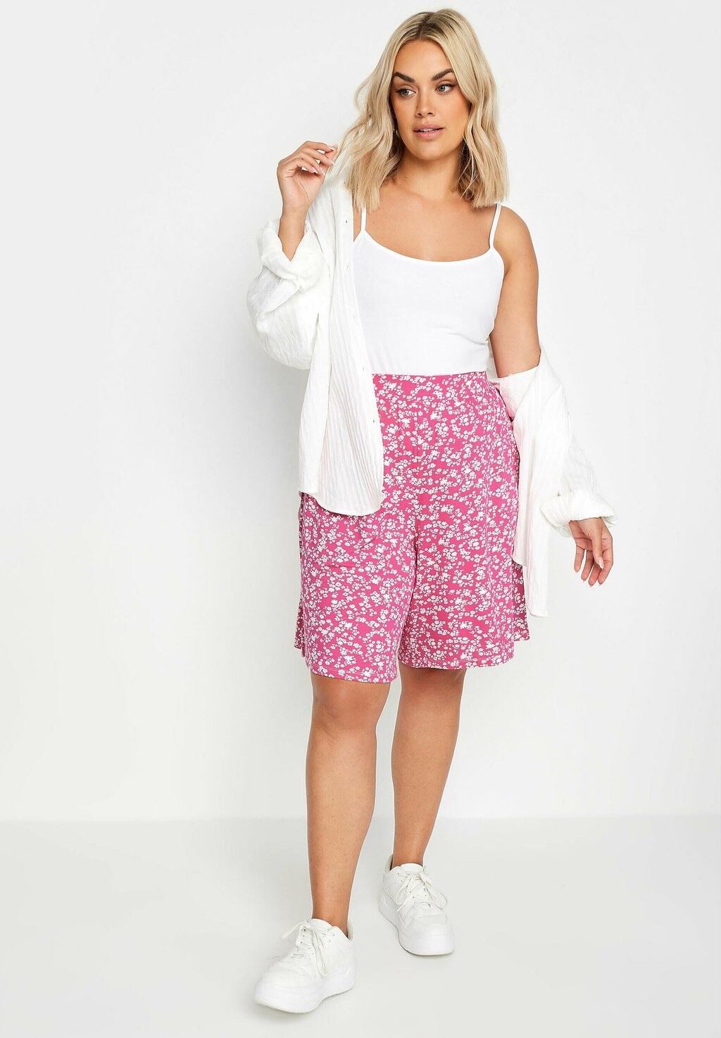 

Шорты FLORAL Yours Clothing, цвет Pink