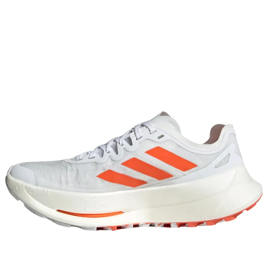 Кроссовки (WMNS) adidas Terrex Agravic Speed Ultra Trail 'Cloud White Impact Orange', белый — фото 2