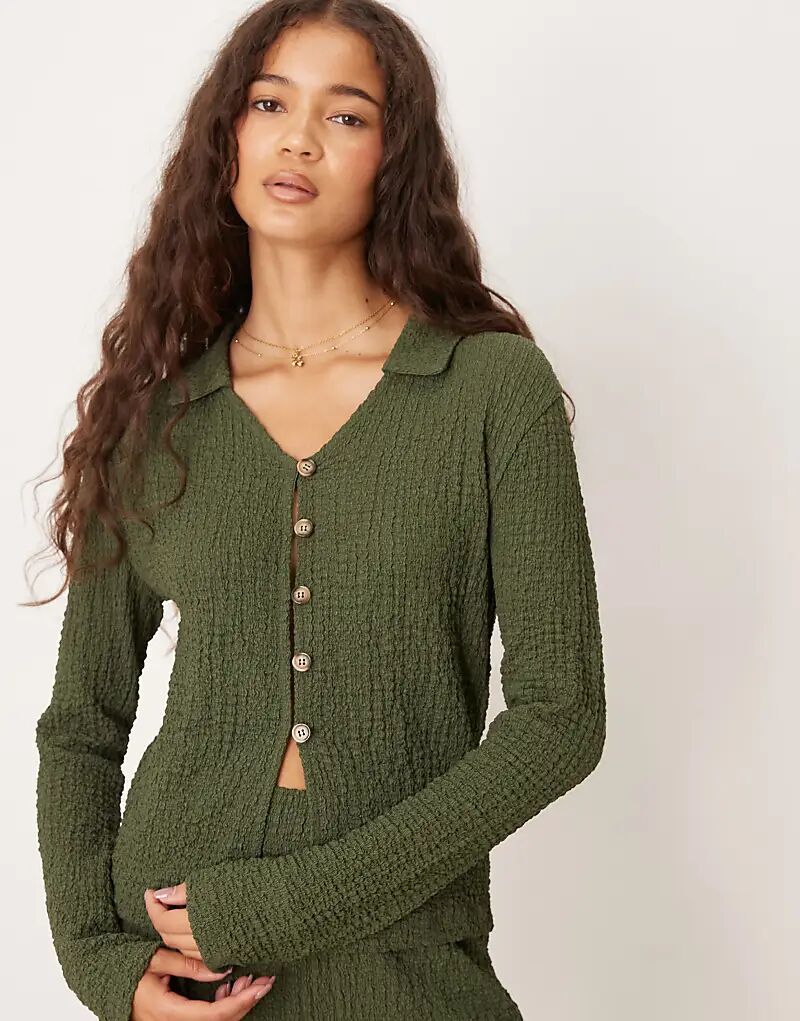 

Текстурированный топ с длинными рукавами на пуговицах спереди ASOS DESIGN цвета хаки — часть комплекта
