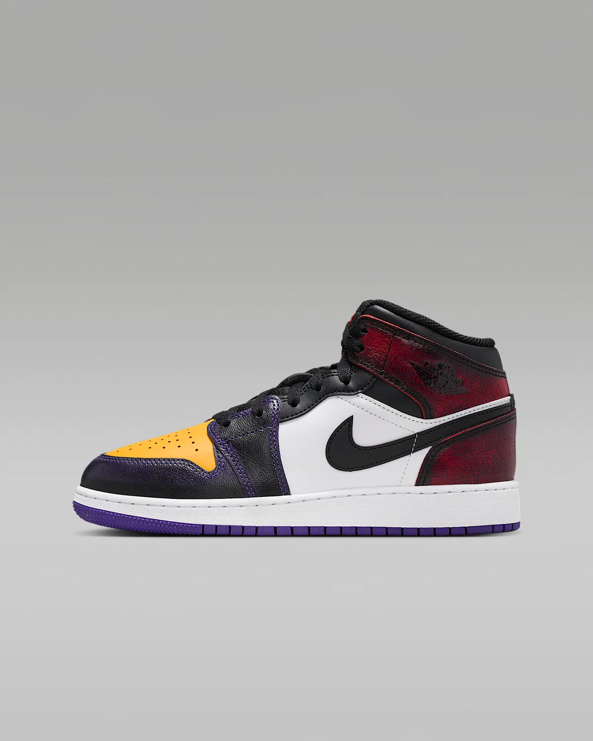 Кроссовки Air Jordan 1 Mid SE для старших детей, True Red/White/Court Purple/Black
