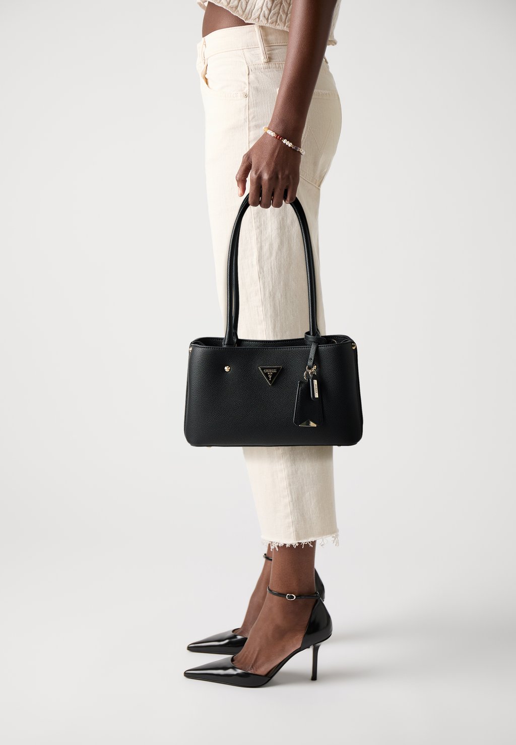 

Сумка MERIDIAN II SHOULDER SATCHEL Guess, черный