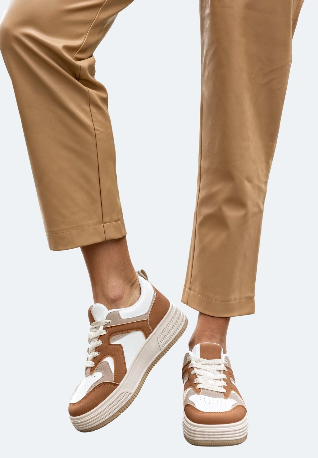 

Кроссовки низкие PLATFORM Musk, цвет white brown