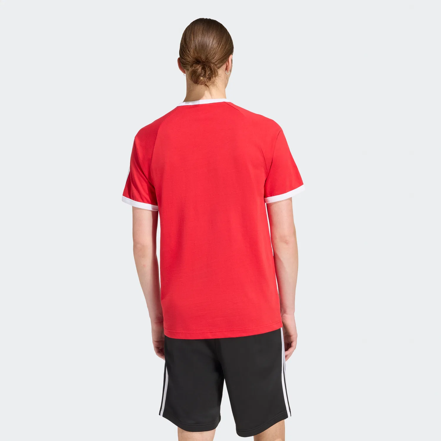 Мужская футболка с тремя полосками Better Scarlet от Adidas — фото 2