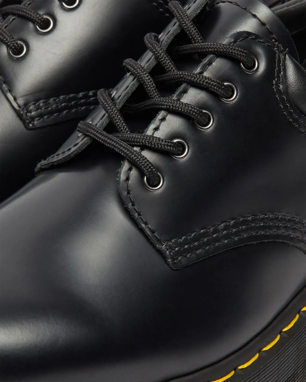 Dr. Martens 8053 Повседневная кожаная обувь на платформе, цвет Black — Polished Smooth — фото 3