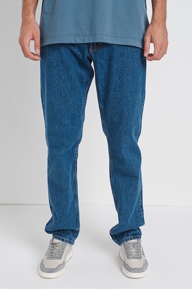 

Слим делает джинсы CALVIN KLEIN JEANS, синий