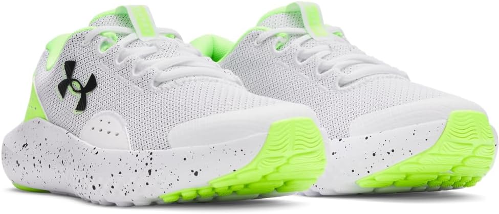 Кроссовки для мальчиков Under Armour Surge 4 для младших школьников, белый/черный/зеленый — фото 2