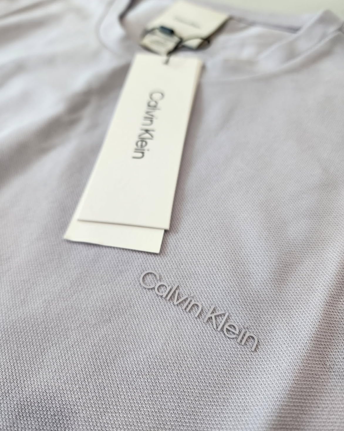 Мужская футболка Calvin Klein Move Tech Pique, Lilac 072 — фото 2