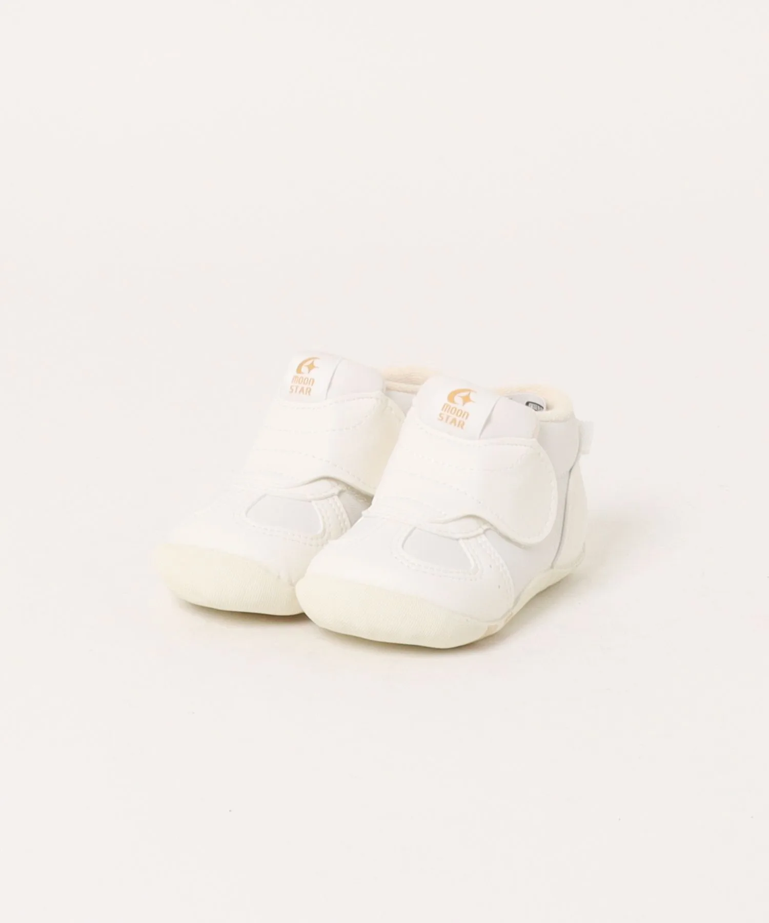 Детские кроссовки с удобной застежкой CARROT Baby Shoes белые