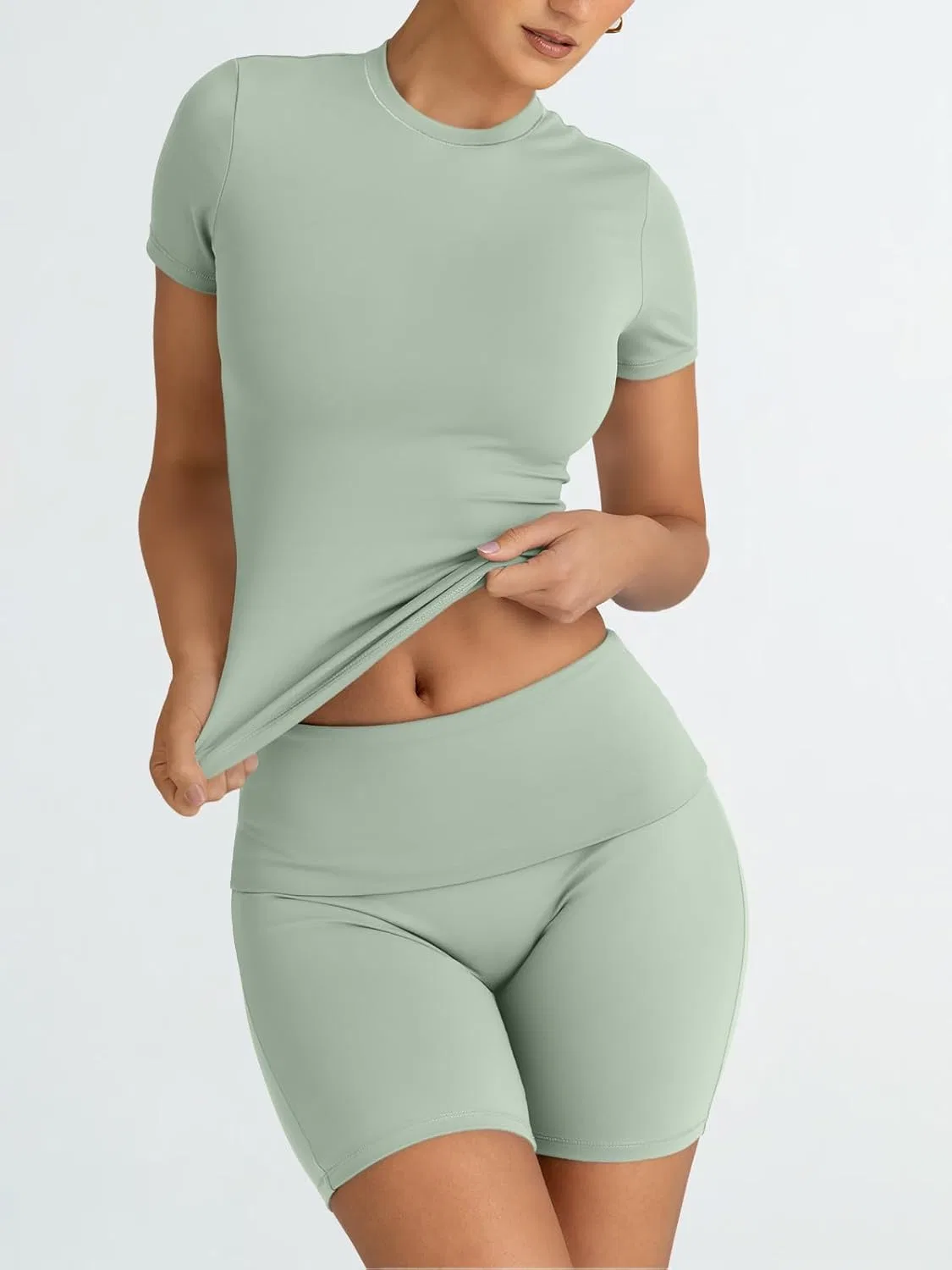 Trendy Queen Модный комплект из двух предметов для летних тренировок, спортивный костюм, шорты, одежда для пилатеса и йоги, одежда для прогулок, весенняя спортивная удобная одежда для активного отдыха, Grassgreen — фото 2