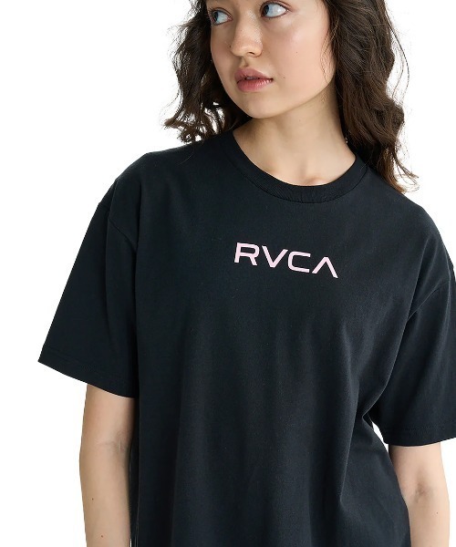 

Женская футболка с коротким рукавом, свободный крой, принт на спине и логотип RVCA, черный
