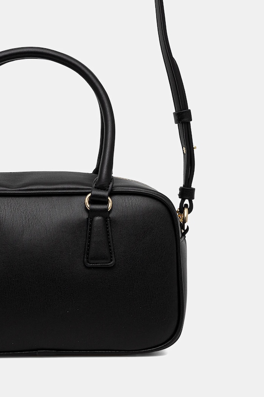 

Сумка Armani Exchange, черный