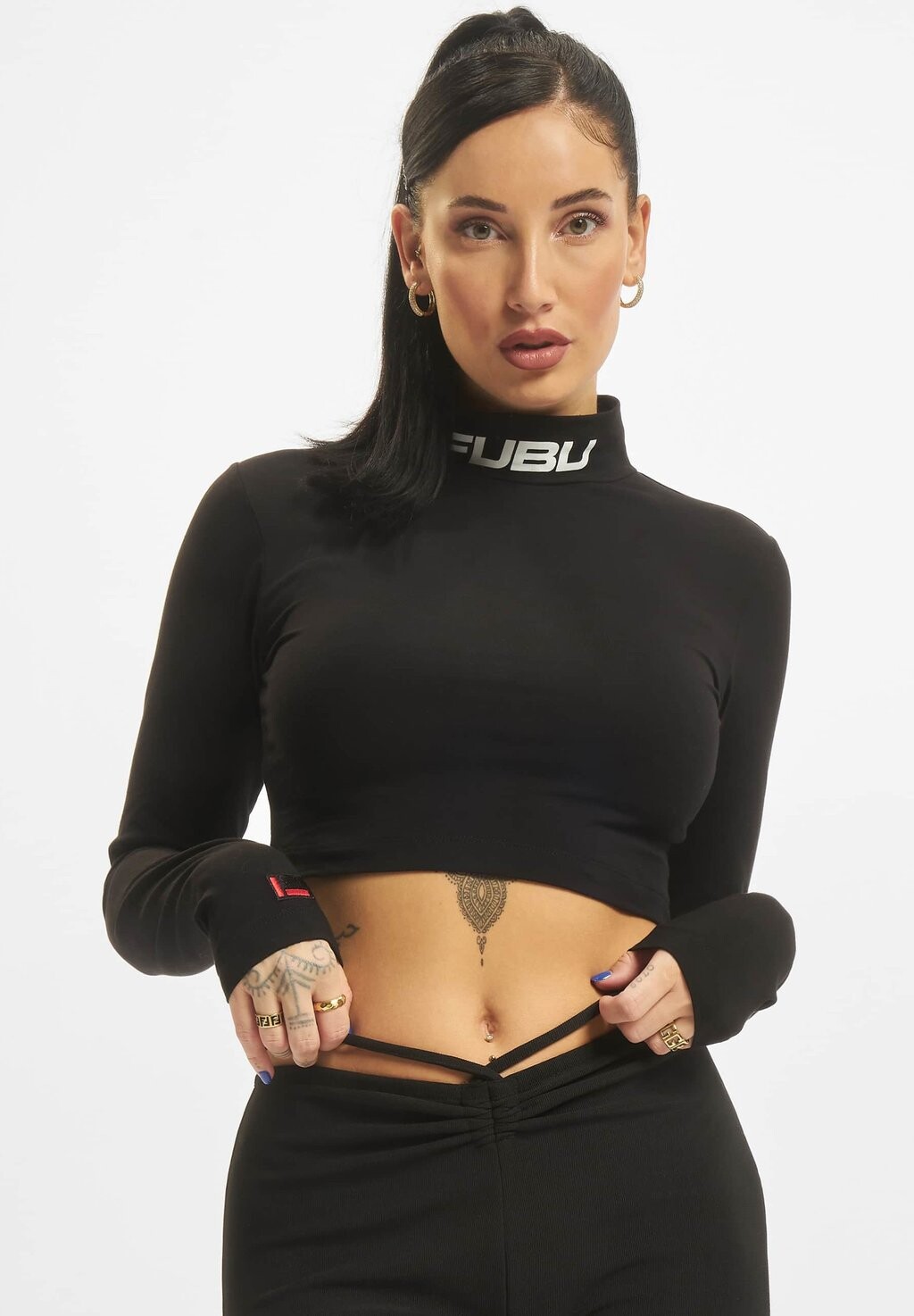 

Топ с длинными рукавами CORPORATE TURTLE NECK FUBU, черный