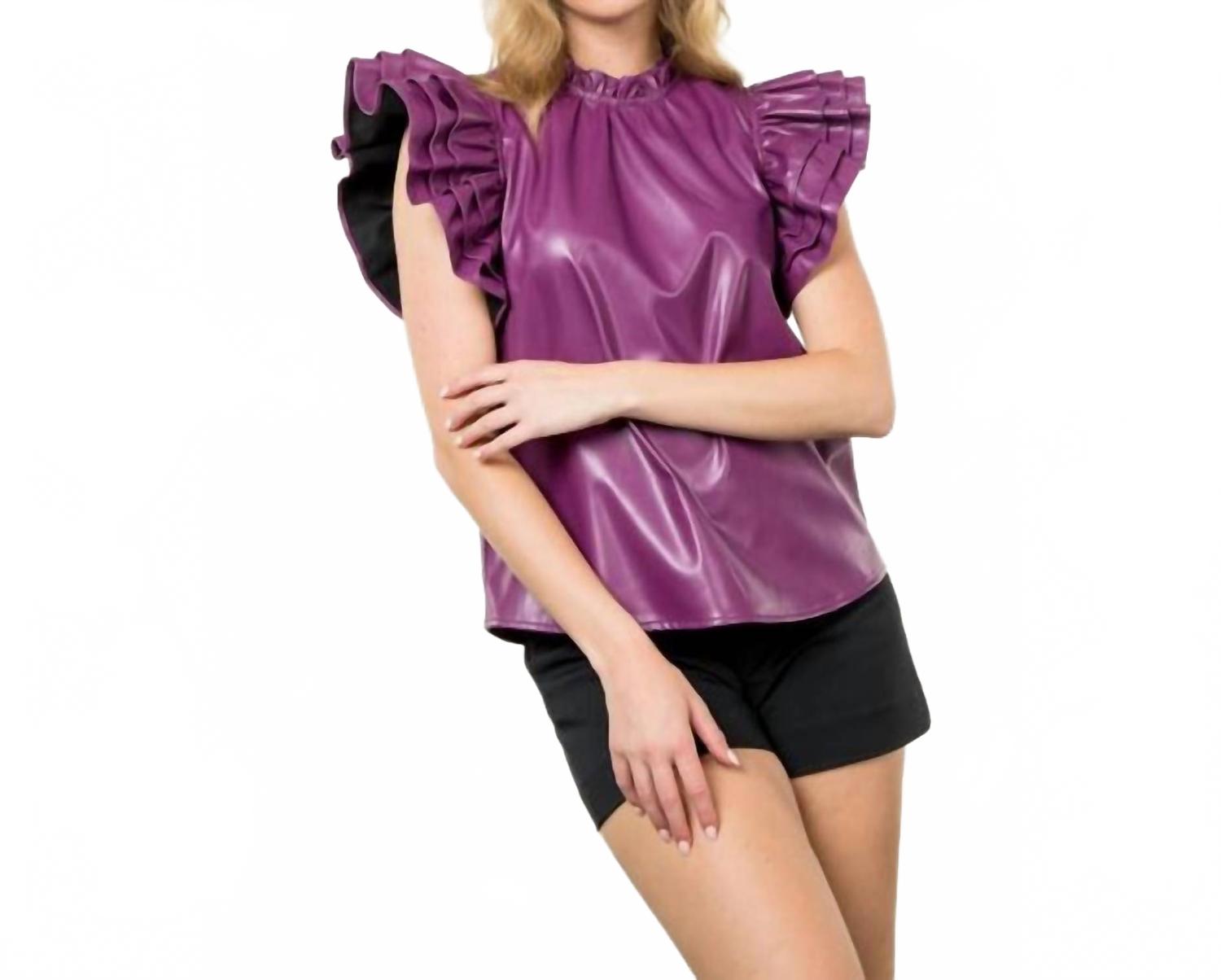 

Фиолетовая кожаная блузка Feminine Flair THML