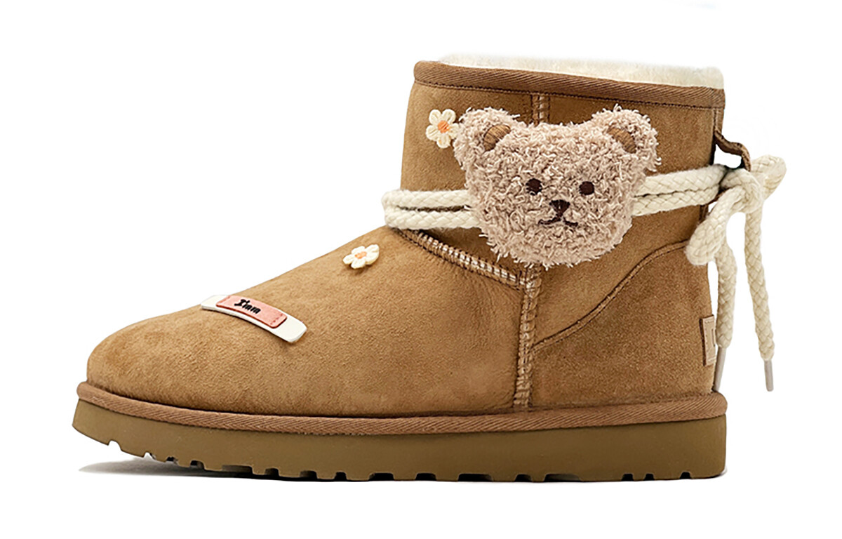 

Ботинки UGG CLASSIC MINI Snow Boots Women's Beige