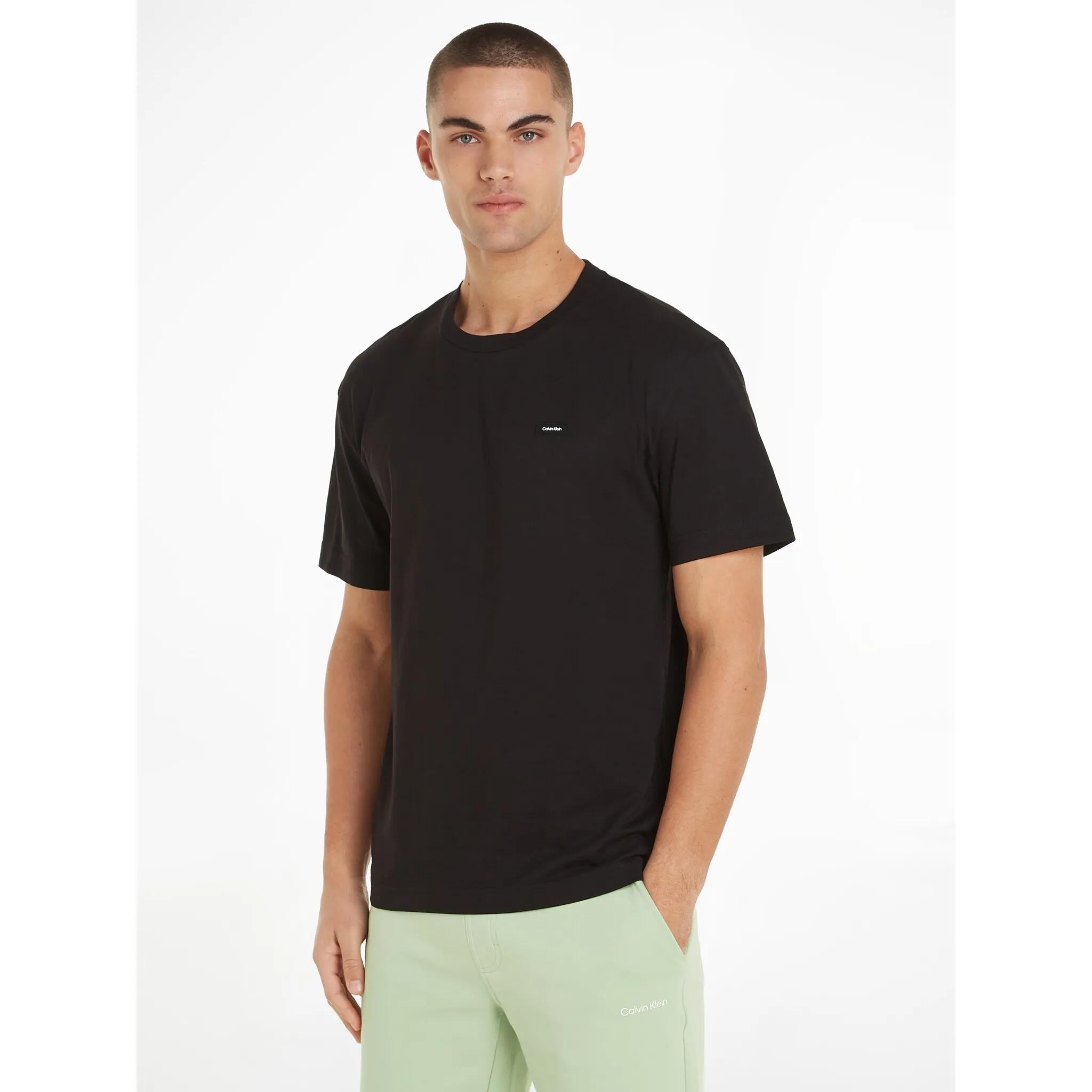 

Футболка Calvin Klein "COTTON COMFORT FIT T-SHIRT" с надписью-логотипом, черный