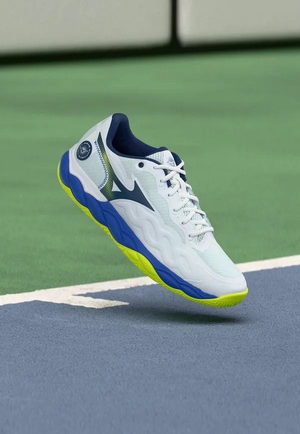 Теннисные кроссовки wave enforce court all-court Mizuno, White/Dazzling Blue/Lightning Yellow