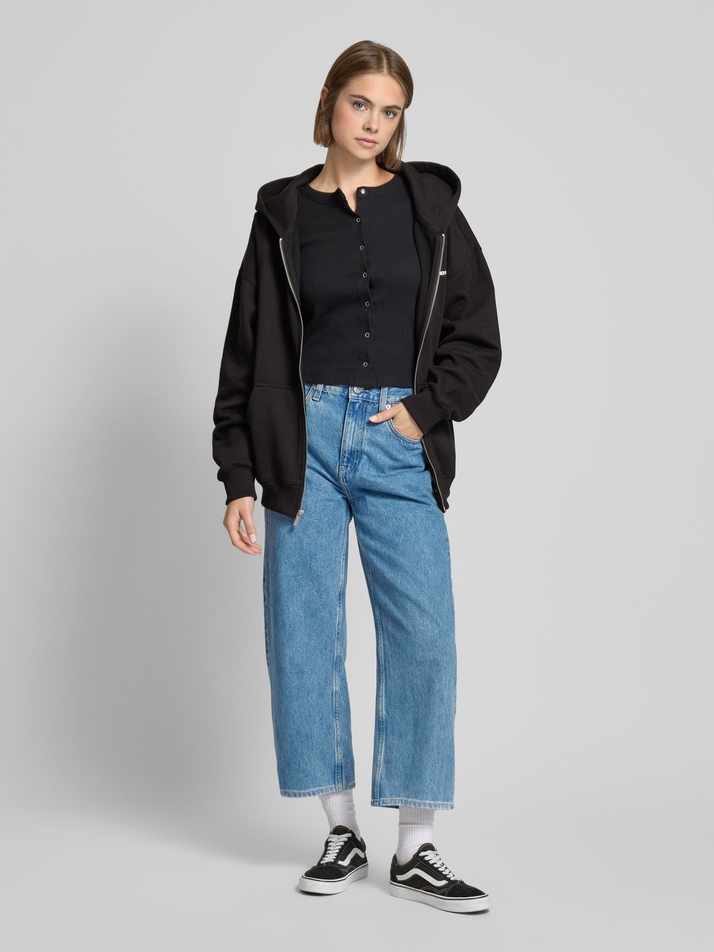 

Широкие джинсы с 5 карманами, модель «BARREL» Calvin Klein Jeans