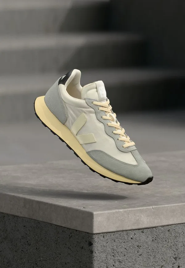Кроссовки rio branco ii lite Veja, Natural/Pierre/Oxford Grey