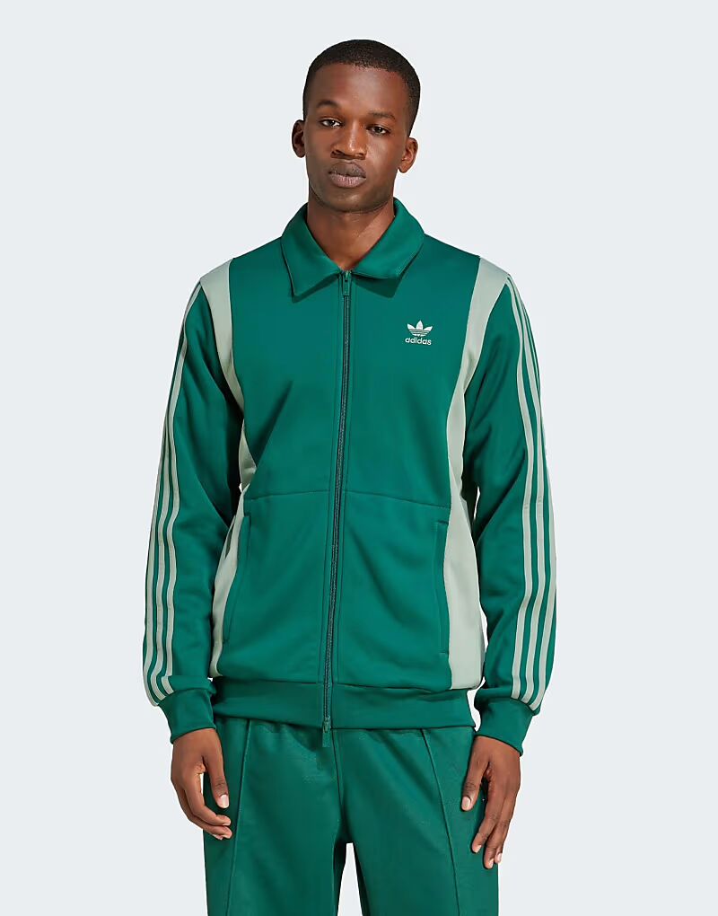 

Спортивный топ Adidas Originals Adicolor в студенческом зеленом / серебристо-зеленом цветах