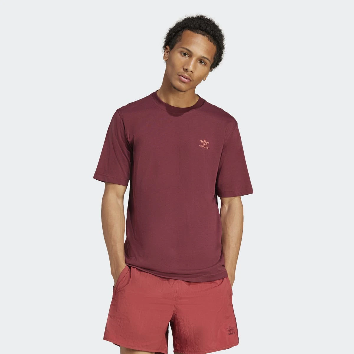 

Мужская футболка Adidas Trefoil Essentials, цвет Burdeos