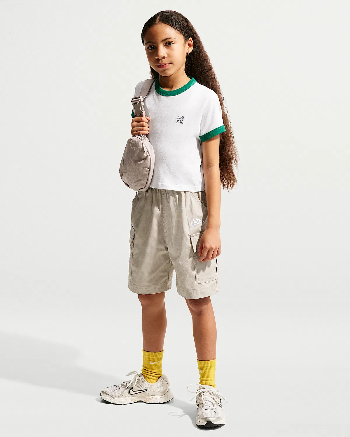 Детская укороченная футболка Nike Sportswear, White/Malachite — фото 4