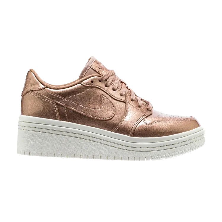 Кроссовки Air Jordan Wmns Air Jordan 1 Lifted 'Metallic Red Bronze', медный