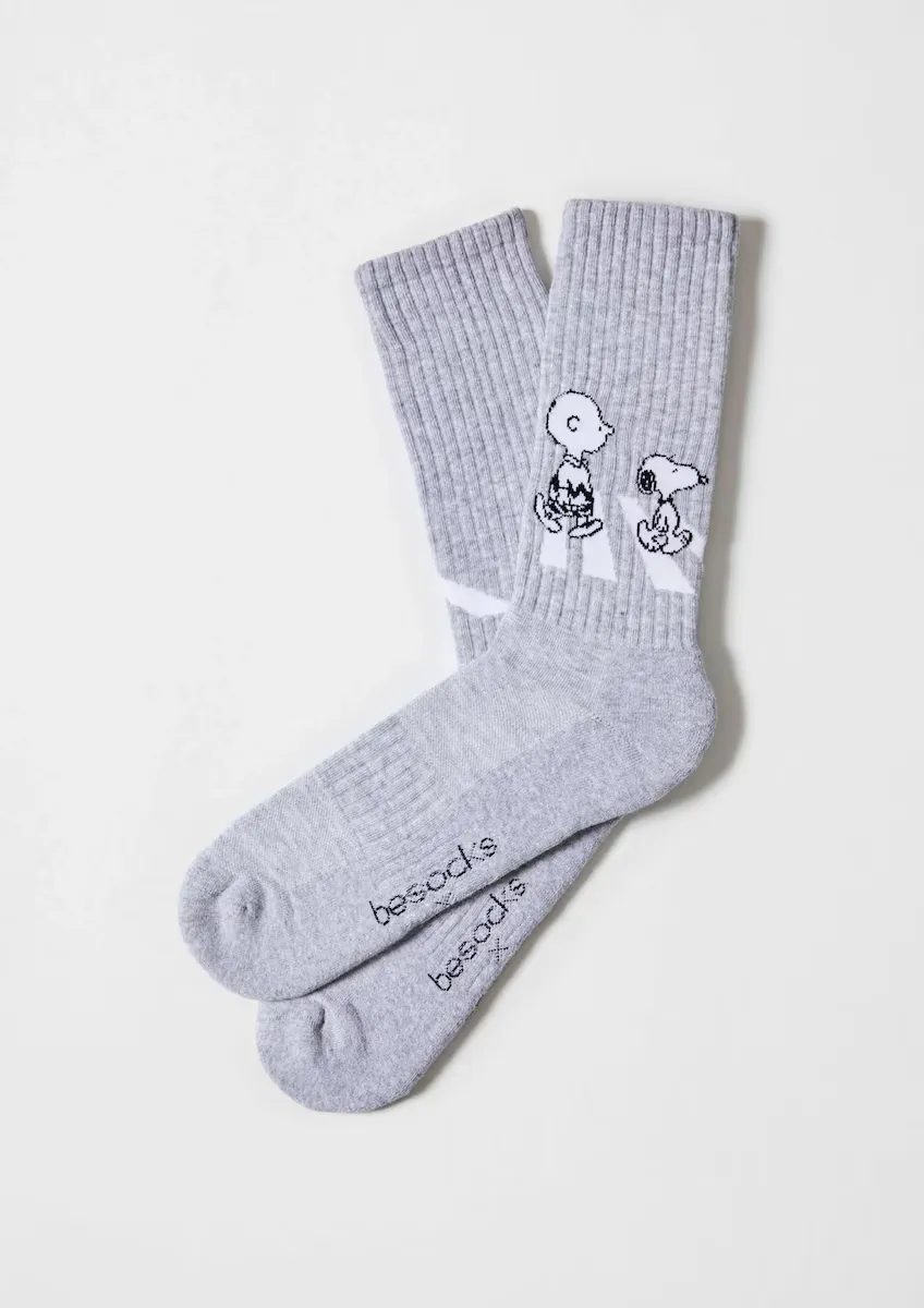 

Носки спортивные унисекс Snoopy высокие из органического хлопка серого цвета Besocks, серый