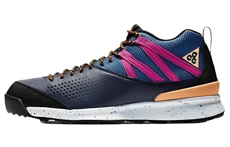 

Кроссовки унисекс Nike ACG Okwahn