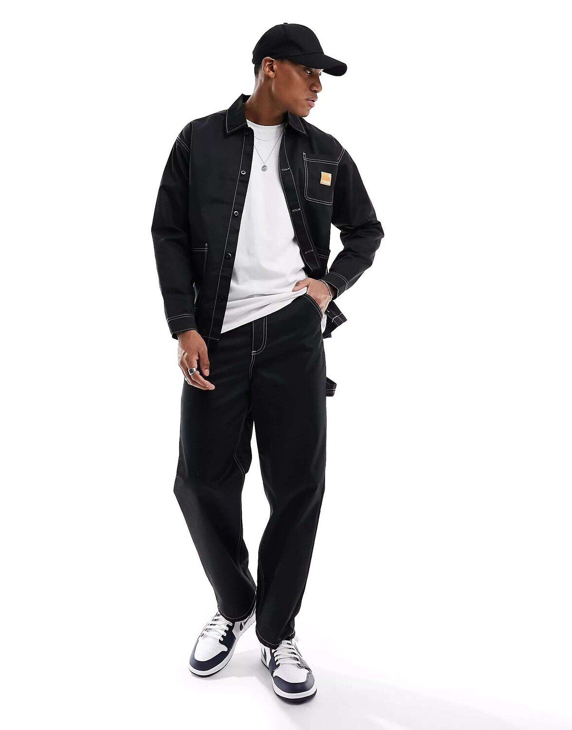 

Черные брюки плотного кроя свободного кроя Jack & Jones