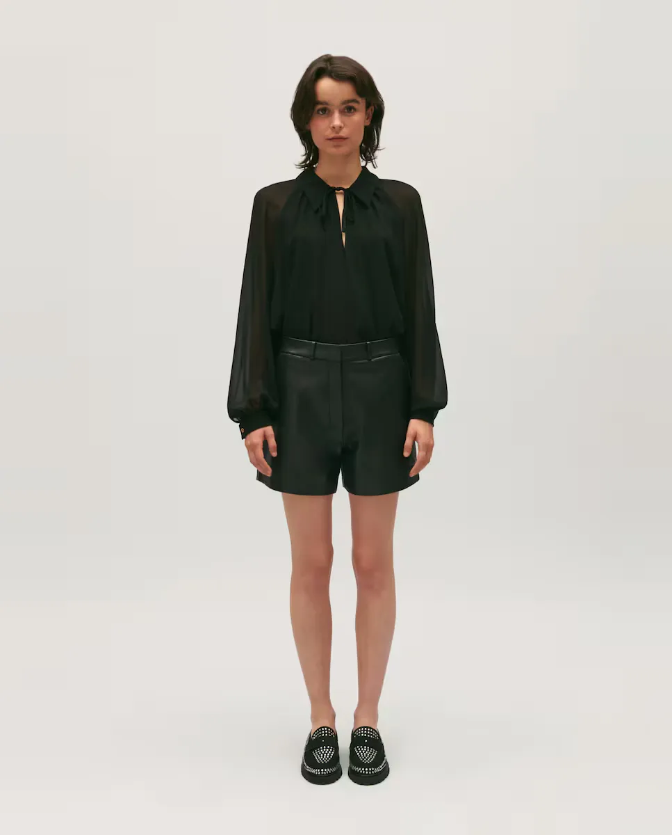 

Женские кожаные шорты с карманами Claudie Pierlot, черный